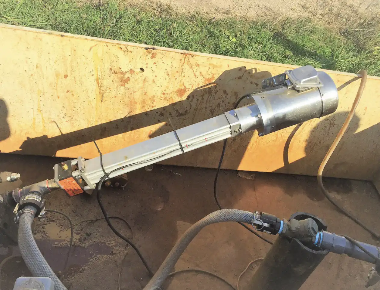 anchor pump side slope